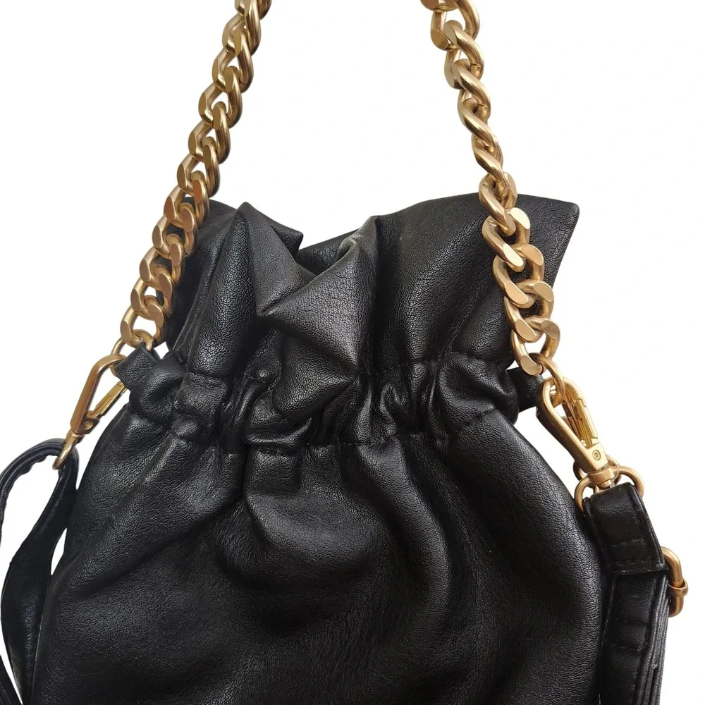 Jessica Simpson Black Faux Leather Bucket Bag Gold Chain Crossbody Designer Glam